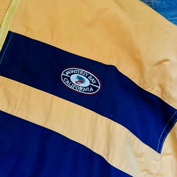Monterey California Yellow & Blue Reverseable Winter Coat Size Large/XL - Picture 2 of 10
